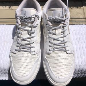 Nike gently used Men’s Air Jordan’s